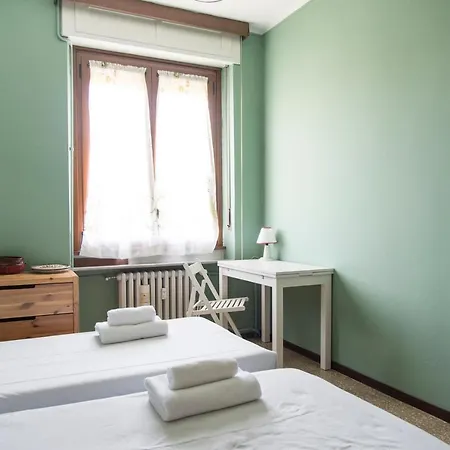 Apartment Youhosty - Suzzani 269 *